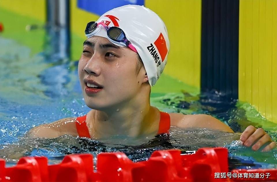 所以他才特地让费建中告诉詹姆斯·怀特，不要让马岚在医院待太久，今天就把她送进看守所里去。